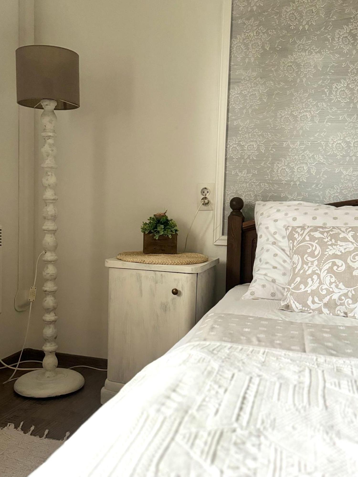 Halhaza Vendeghaz Apartment Sirok Bagian luar foto